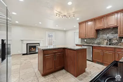 1974 E Terrace Dr, Sandy, UT 84093 - Photo 6