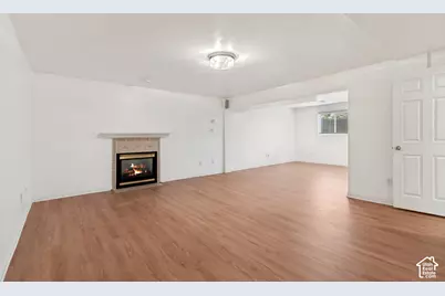 1974 E Terrace Dr, Sandy, UT 84093 - Photo 32