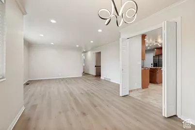 1974 E Terrace Dr, Sandy, UT 84093 - Photo 12