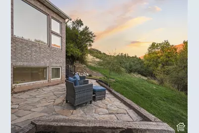 2119 Oak Ln, Layton, UT 84925 - Photo 10