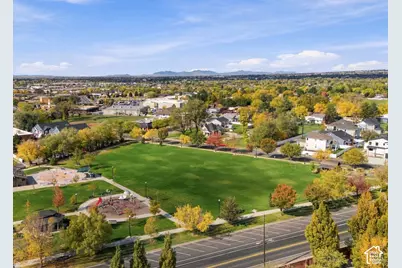 97 E Crestwood, Kaysville, UT 84037 - Photo 48