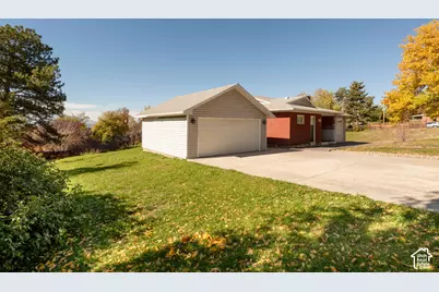 4454 S Aspen Hollow Ln, Salt Lake City, UT 84117 - Photo 4
