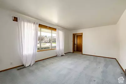 1165 N 200 W, Bountiful, UT 84010 - Photo 12