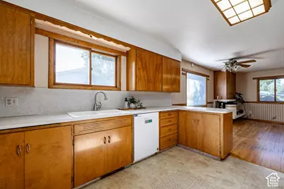1165 N 200 W, Bountiful, UT 84010 - Photo 6