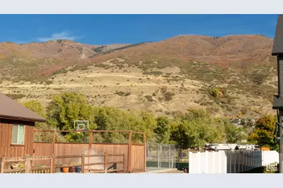 2135 N 725 Cir W, Centerville, UT 84014 - Photo 8