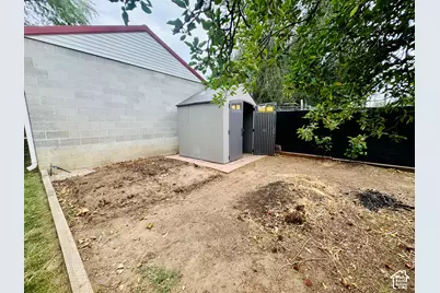 1707 N 300 W, Sunset, UT 84015 - Photo 26