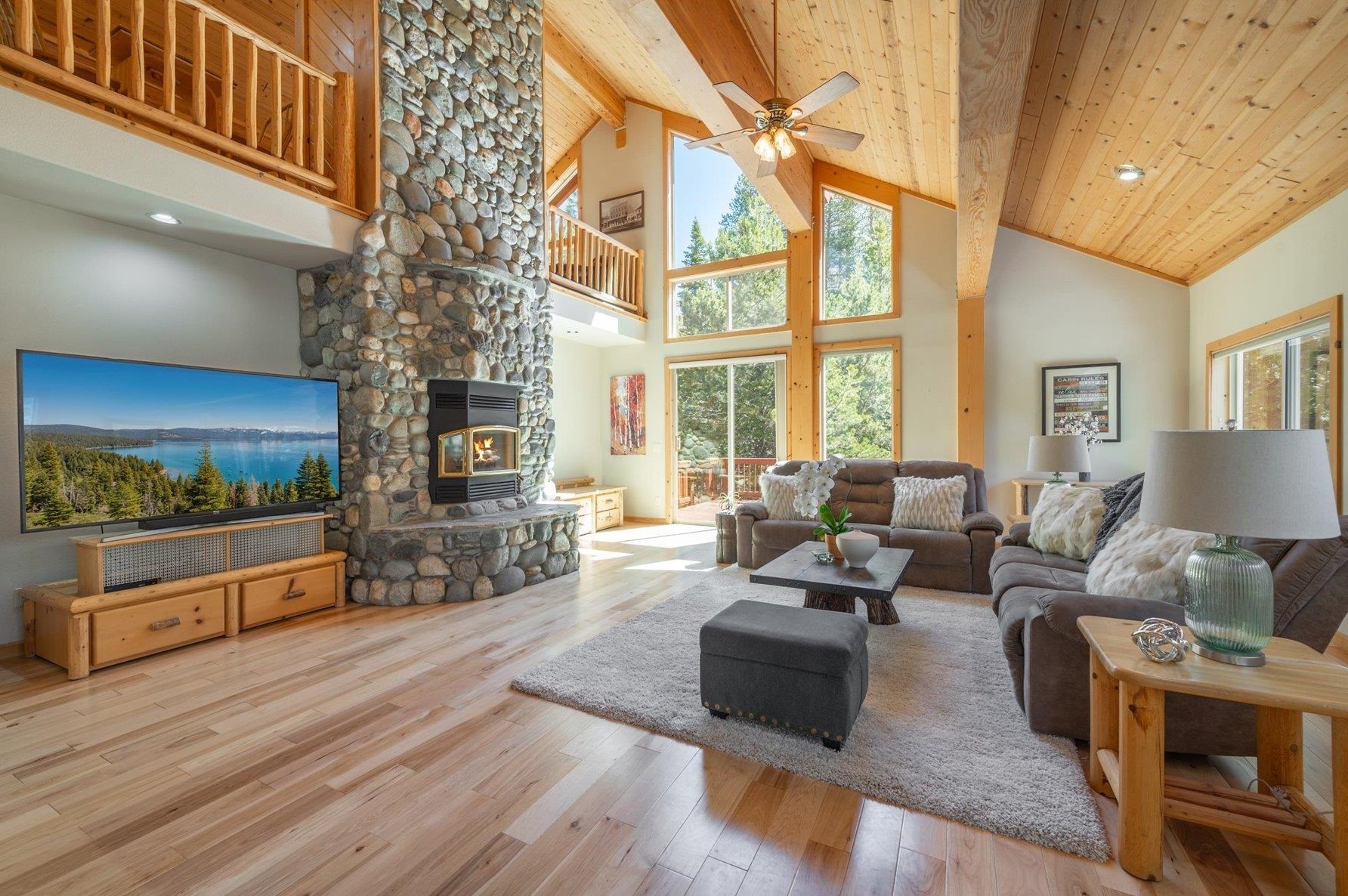 11454 Chalet Rd, Truckee, CA 96161-6716