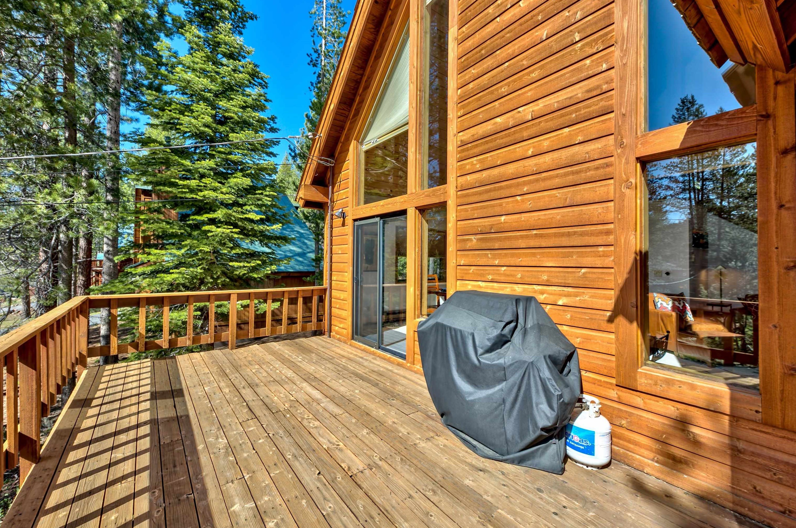11311 Bennett Flat Rd, Truckee, CA 96161-6020