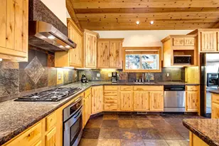 13585 Northwoods Blvd, Truckee,  96161 - Photo 6