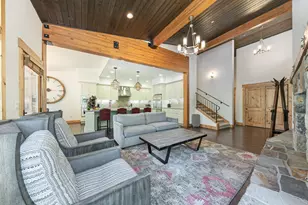 10136 Sagebrush Ct, Truckee, CA 96161 - Photo 8