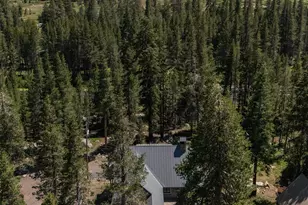 21149 Donner Pass Rd, Soda Springs, CA 95728 - Photo 2