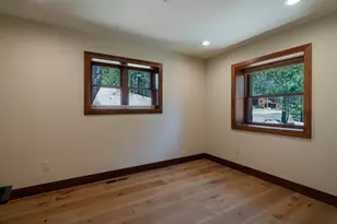 21149 Donner Pass Rd, Soda Springs, CA 95728 - Photo 18