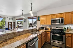 10592 Boulders Rd, Truckee, CA 96161 - Photo 8