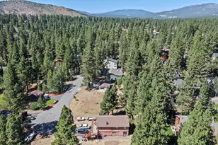 10583 Laburnham Cir, Truckee, CA 96161 - Photo 10