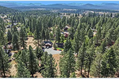 10583 Laburnham Circle, Truckee, CA 96161 - Photo 12