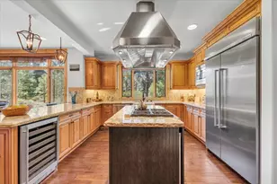 10145 Sagebrush Ct, Truckee, CA 96161 - Photo 10