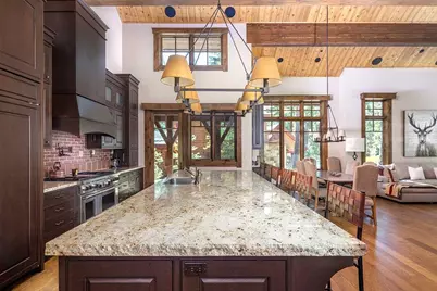 10606 Dutton Court, Truckee, CA 96161 - Photo 8