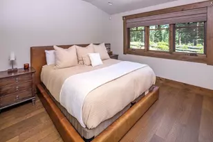 10606 Dutton Ct, Truckee, CA 96161 - Photo 12