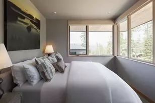 15004 Peak View Pl, Truckee, CA 96161 - Photo 18