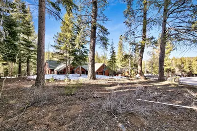 12800 Zurich Place, Truckee, CA 96161 - Photo 6