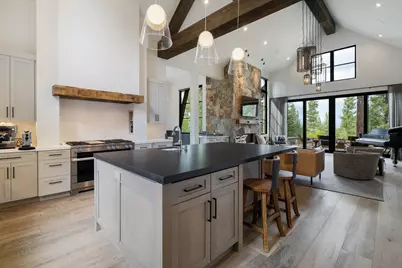 377 James McIver, Truckee, CA 96161 - Photo 8