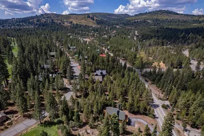 13854 Northwoods Boulevard, Truckee, CA 96161 - Photo 4