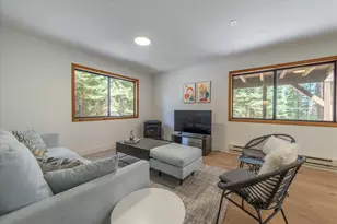 12474 Lakeview Ct, Truckee, CA 96161 - Photo 16