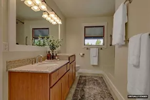 12834 Zurich Pl, Truckee, CA 96161 - Photo 10