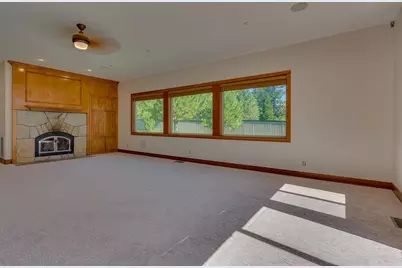 11939 Dove Terrace, Truckee, CA 96161 - Photo 16