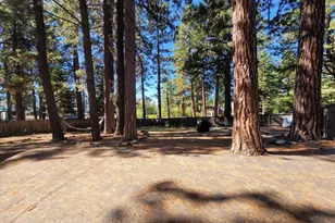 8075 Rainbow Ave, Kings Beach, CA 96143 - Photo 20