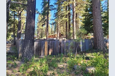 8075 Rainbow Avenue, Kings Beach, CA 96143 - Photo 6