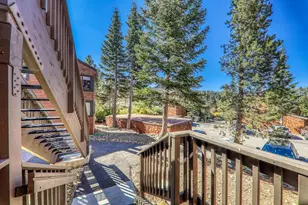 11723 Snowpeak Way, Truckee, CA 96161 - Photo 18