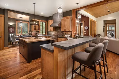 8215 Olana Court, Truckee, CA 96161 - Photo 10