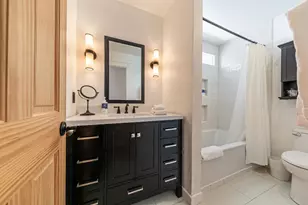 10050 SE River St, Truckee, CA 96161 - Photo 14