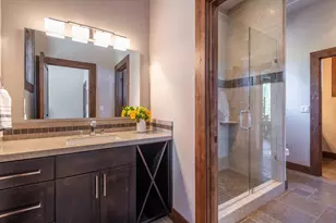 11102 Meek Ct, Truckee, CA 96161 - Photo 22