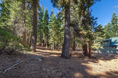 11888 Chamonix Road, Truckee, CA 96161 - Photo 12