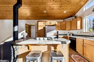 13271 Moraine Rd, Truckee, CA 96161 - Photo 12
