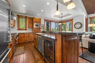 7401 Larkspur Ln, Truckee, CA 96161 - Photo 10