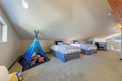 12349 Skislope Way, Truckee, CA 96161 - Photo 16