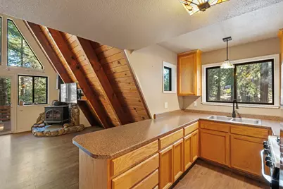 1889 Normuk Street, South Lake Tahoe, CA 96150 - Photo 4