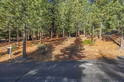 202 Hidden Lake Loop, Olympic Valley, CA 96146 - Photo 2