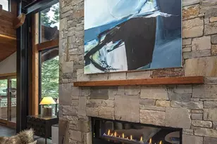 8750 Breakers Ct, Truckee, CA 96161 - Photo 6