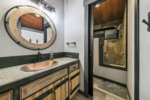 10068 Olympic Blvd, Truckee, CA 96161 - Photo 18