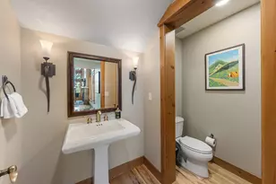 12323 Lookout Loop, Truckee, CA 96161 - Photo 16