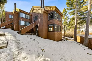 11727 Snowpeak Way, Truckee, CA 96161 - Photo 14