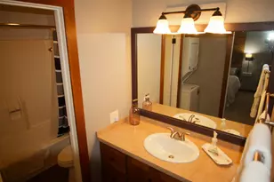 11723 Snowpeak Way, Truckee, CA 96161 - Photo 18