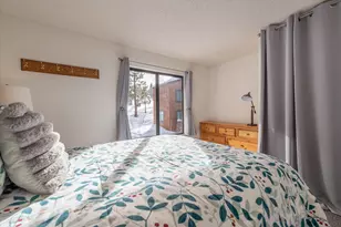 11723 Snowpeak Way, Truckee, CA 96161 - Photo 18