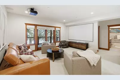 13572 Weisshorn Avenue, Truckee, CA 96161 - Photo 20