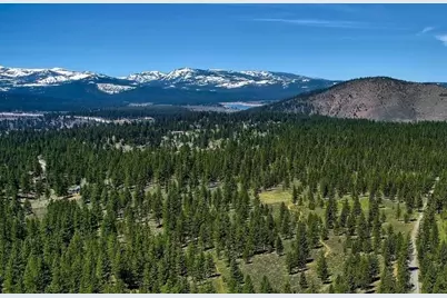 002 Martis Peak Road, Truckee, CA 96161 - Photo 4