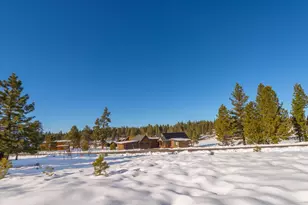 10643 Winchester Ct, Truckee, CA 96161 - Photo 6